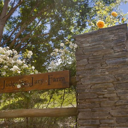 Judge & Jury Farm Retreat Villa Gibbston Luaran gambar